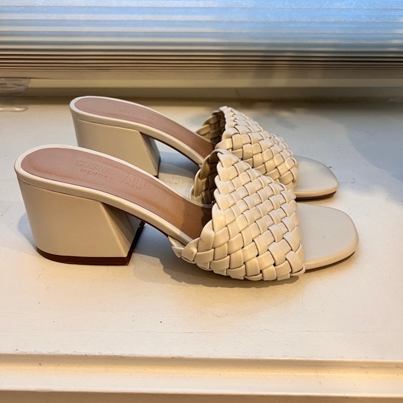 Cushionaire Memory Foam Block Heels - Picture 2 of 2